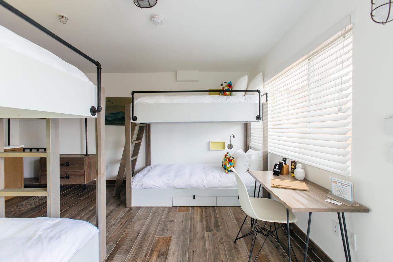 恩西尼塔斯 Surfhouse汽车旅馆 外观 照片