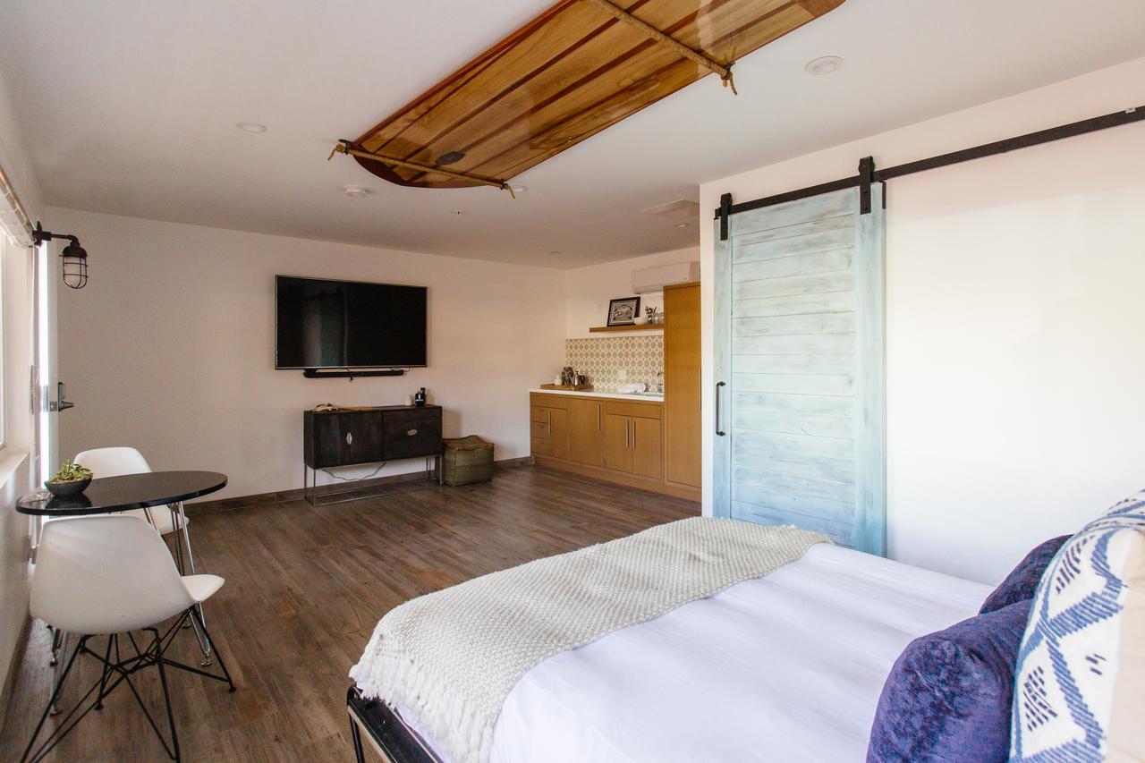 恩西尼塔斯 Surfhouse汽车旅馆 外观 照片